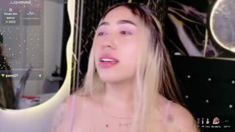 Snapshot of manuelaveelez chatting on 12-04-25, 04:33 Manuela online show from 12-04-25, 04:33