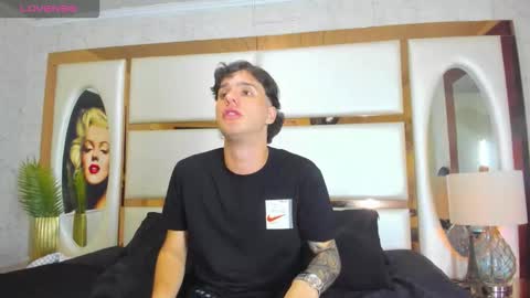 Manuel online show from 03-15-26, 02:23