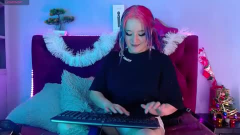 Snapshot of mapu_delyth chatting on 12-11-24, 05:00 Maria Paula online show from 12-11-24, 05:00