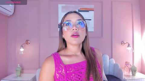 Snapshot of mara_brooks chatting on 02-19-25, 06:21 Mara online show from 02-19-25, 06:21