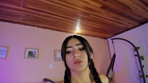 Snapshot of mara_jackson_ chatting on 12-19-25, 09:44 MARA online show from 12-19-25, 09:44