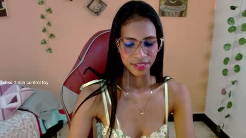 Snapshot of mara_summer chatting on 01-14-26, 01:17 Mara 3 online show from 01-14-26, 01:17