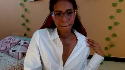 Snapshot of mara_summer chatting on 03-08-26, 01:59 Mara 3 online show from 03-08-26, 01:59