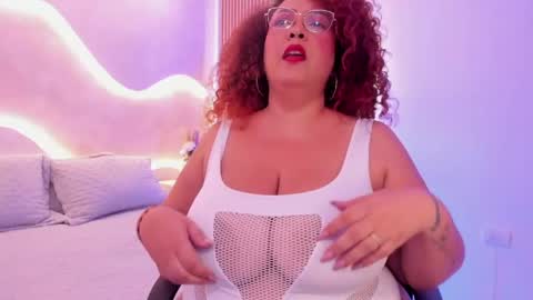 Mrs. Sweet online show from 04-21-26, 02:04