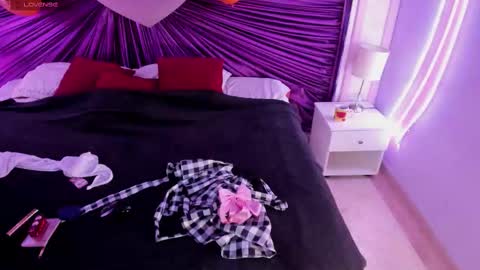 maralinette22 online show from 10-13-25, 10:37