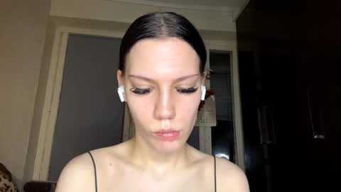 Snapshot of marandawerling chatting on 09-24-25, 08:45 Elizaveta online show from 09-24-25, 08:45