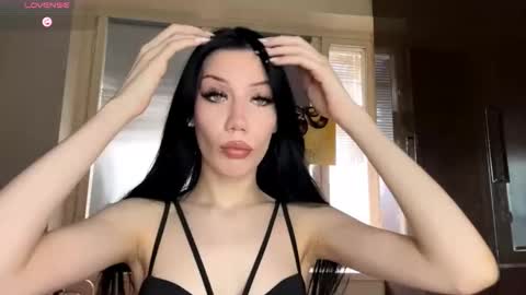 Snapshot of marandawerling chatting on 10-29-25, 06:15 Elizaveta online show from 10-29-25, 06:15