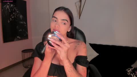 Snapshot of mararicci chatting on 02-10-25, 11:36 MARA online show from 02-10-25, 11:36