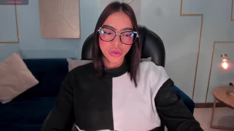 Snapshot of mararicci chatting on 02-12-25, 12:01 MARA online show from 02-12-25, 12:01