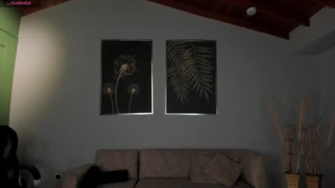 Snapshot of mararicci chatting on 03-08-25, 01:28 MARA online show from 03-08-25, 01:28