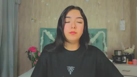 Marcela online show from 12-17-25, 07:42