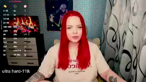 Snapshot of marcelinepeach chatting on 06-20-26, 08:28 Sara online show from 06-20-26, 08:28