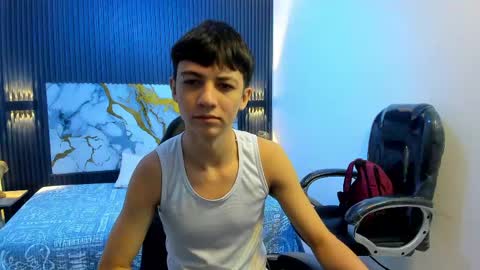 Snapshot of marcellovega chatting on 06-08-26, 12:27 MARCELLO online show from 06-08-26, 12:27