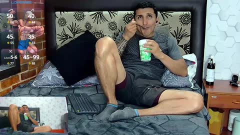 Snapshot of marckmuscle chatting on 12-06-24, 02:35 Marck Independent model online show from 12-06-24, 02:35