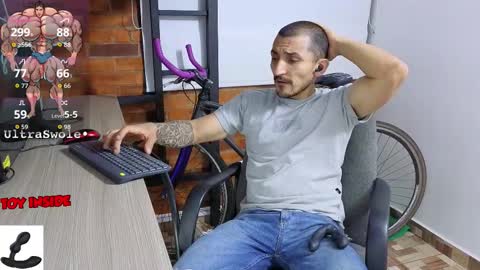 Snapshot of marckmuscle chatting on 09-15-25, 02:44 Marck Independent model online show from 09-15-25, 02:44