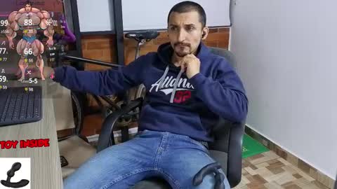 Snapshot of marckmuscle chatting on 09-21-25, 04:47 Marck Independent model online show from 09-21-25, 04:47