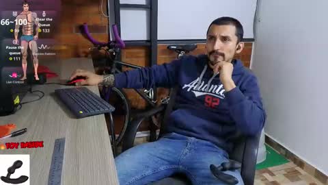 Snapshot of marckmuscle chatting on 10-05-25, 02:54 Marck Independent model online show from 10-05-25, 02:54