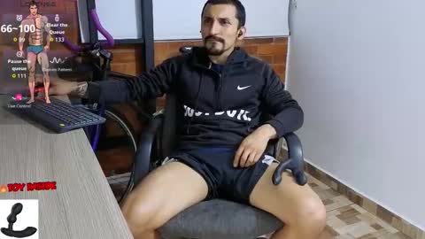 Snapshot of marckmuscle chatting on 10-17-25, 01:20 Marck Independent model online show from 10-17-25, 01:20