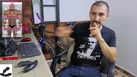 Marck  Independent model  online show from 06-15-26, 02:36