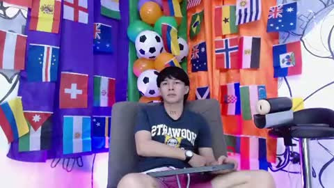 Snapshot of marco_777_ chatting on 06-19-26, 08:01 marco_777_ online show from 06-19-26, 08:01