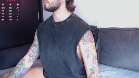 Snapshot of marco_allison43 chatting on 09-21-25, 06:09 marco_allison43 online show from 09-21-25, 06:09