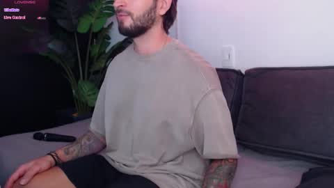 Snapshot of marco_allison43 chatting on 09-30-25, 07:41 marco_allison43 online show from 09-30-25, 07:41