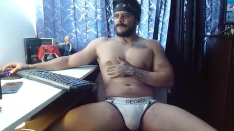 Snapshot of marcus_phoenix chatting on 10-14-25, 05:36 Marcus online show from 10-14-25, 05:36