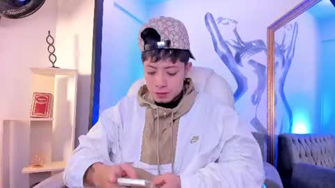 Snapshot of marcuscollins1_ chatting on 07-01-26, 01:24 Marcus online show from 07-01-26, 01:24