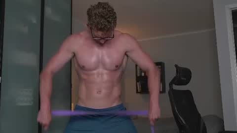 Snapshot of marcusdiamond chatting on 06-26-26, 04:55 Marcus Diamond online show from 06-26-26, 04:55