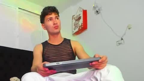 Marcus Independent Model online show from 05-01-26, 10:58