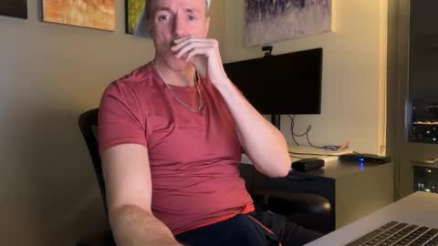 Snapshot of marcusripped1 chatting on 01-10-26, 01:29 Marcus online show from 01-10-26, 01:29