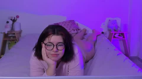 Snapshot of marcy_grey chatting on 03-01-25, 01:29 danna online show from 03-01-25, 01:29