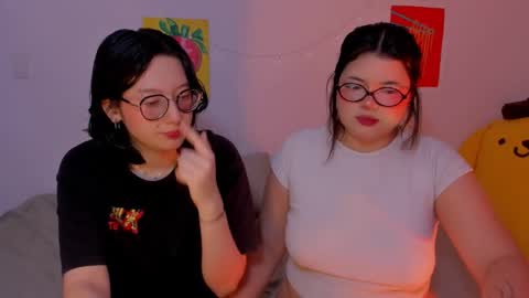 Snapshot of marcy_grey chatting on 12-04-25, 12:42 danna online show from 12-04-25, 12:42