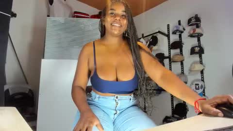 Snapshot of mareiaa chatting on 02-16-26, 03:30 Mareia online show from 02-16-26, 03:30