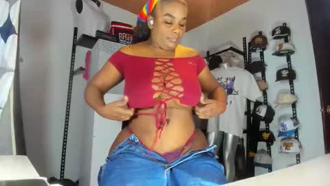 Snapshot of mareiaa chatting on 03-07-26, 04:26 Mareia online show from 03-07-26, 04:26