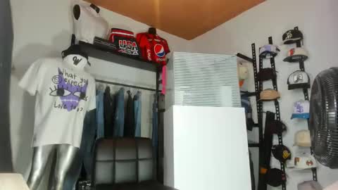 Snapshot of mareiaa chatting on 03-22-26, 07:06 Mareia online show from 03-22-26, 07:06