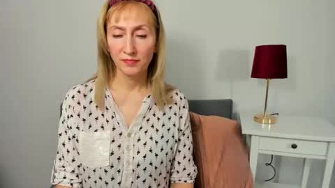 Snapshot of margaretmature chatting on 01-24-25, 04:17 margaretmature online show from 01-24-25, 04:17