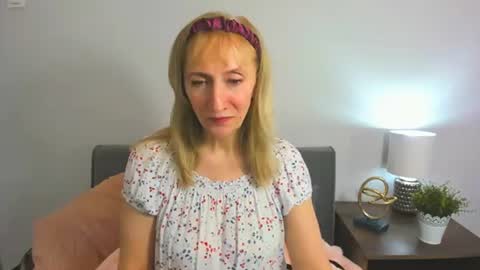Snapshot of margaretmature chatting on 02-08-25, 06:12 margaretmature online show from 02-08-25, 06:12
