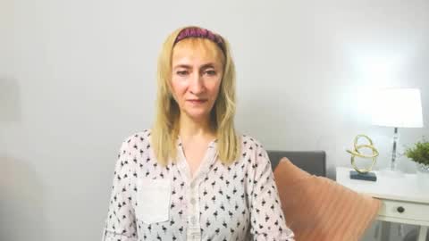 Snapshot of margaretmature chatting on 02-21-25, 04:26 margaretmature online show from 02-21-25, 04:26