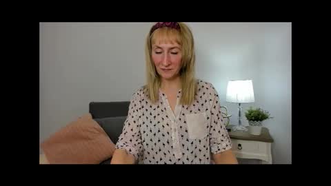 Snapshot of margaretmature chatting on 02-28-25, 01:47 margaretmature online show from 02-28-25, 01:47