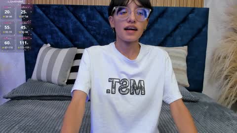 Snapshot of marge_lasander chatting on 02-04-25, 01:45 Aitana online show from 02-04-25, 01:45