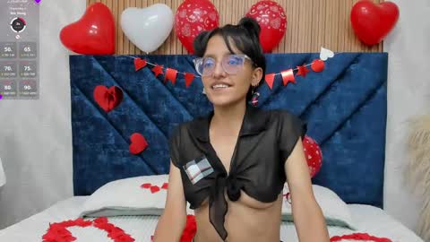 Snapshot of marge_lasander chatting on 02-15-25, 04:36 Aitana online show from 02-15-25, 04:36