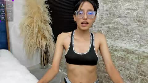 Snapshot of marge_lasander chatting on 02-27-25, 02:10 Aitana online show from 02-27-25, 02:10