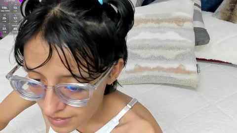 Snapshot of marge_lasander chatting on 02-28-25, 04:43 Aitana online show from 02-28-25, 04:43