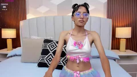 Snapshot of marge_lasander chatting on 09-10-25, 02:00 Aitana online show from 09-10-25, 02:00