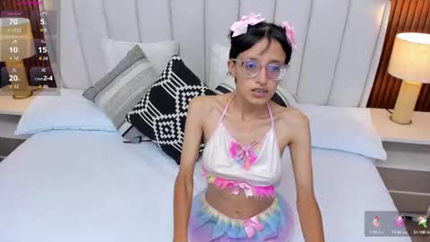 Snapshot of marge_lasander chatting on 09-18-25, 02:13 Aitana online show from 09-18-25, 02:13