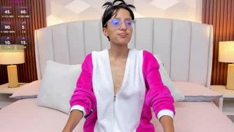 Snapshot of marge_lasander chatting on 09-20-25, 02:01 Aitana online show from 09-20-25, 02:01