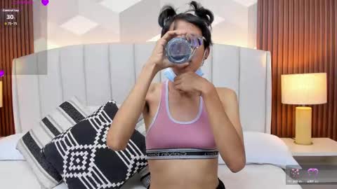 Snapshot of marge_lasander chatting on 10-15-25, 02:22 Aitana online show from 10-15-25, 02:22