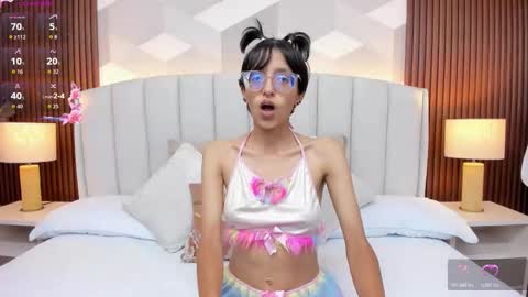 Snapshot of marge_lasander chatting on 10-30-25, 02:13 Aitana online show from 10-30-25, 02:13