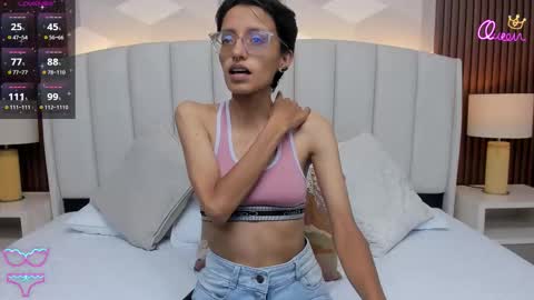 Snapshot of marge_lasander chatting on 01-18-26, 01:42 Aitana online show from 01-18-26, 01:42